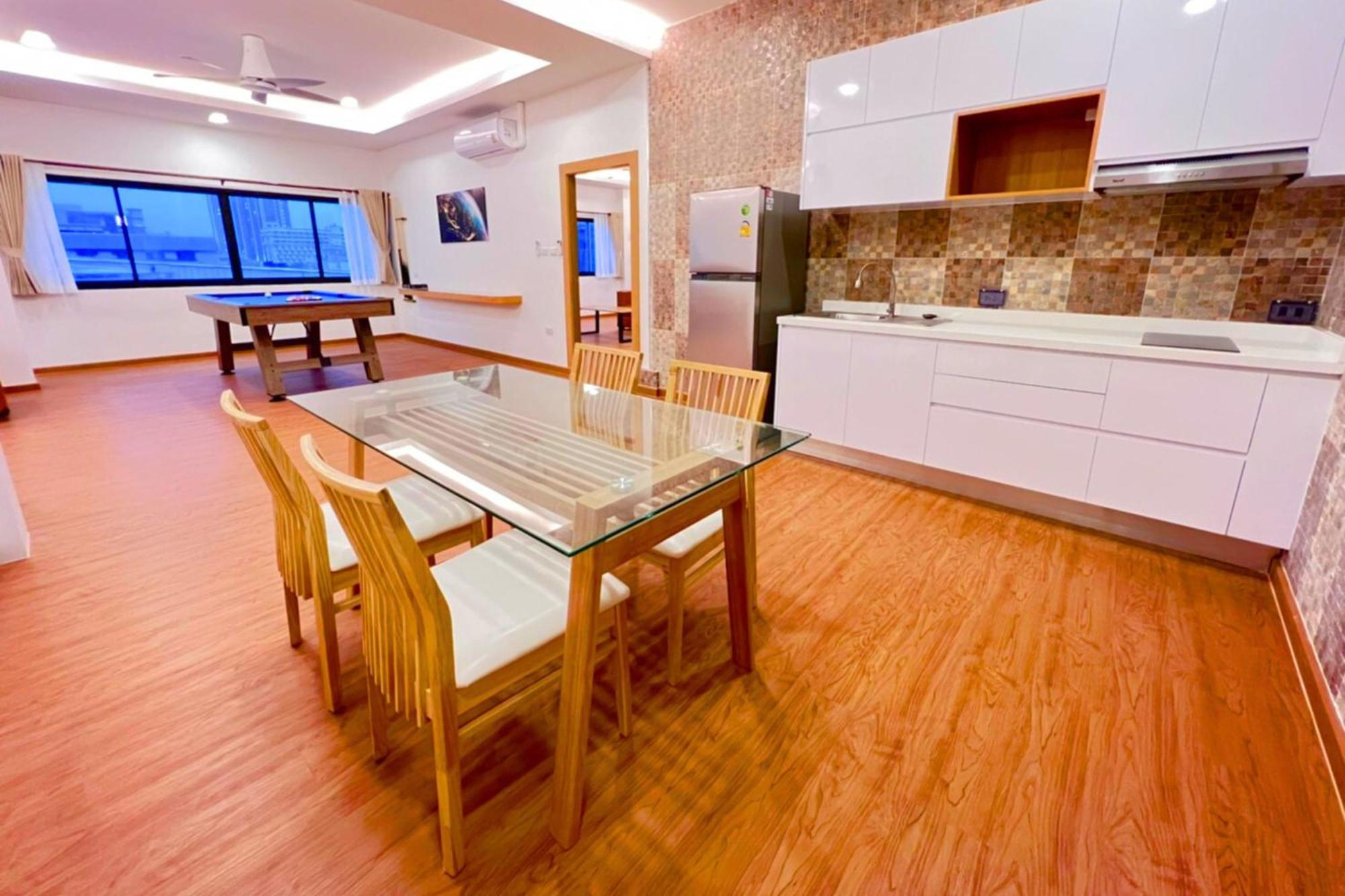 The Lodge Pattaya Dış mekan fotoğraf