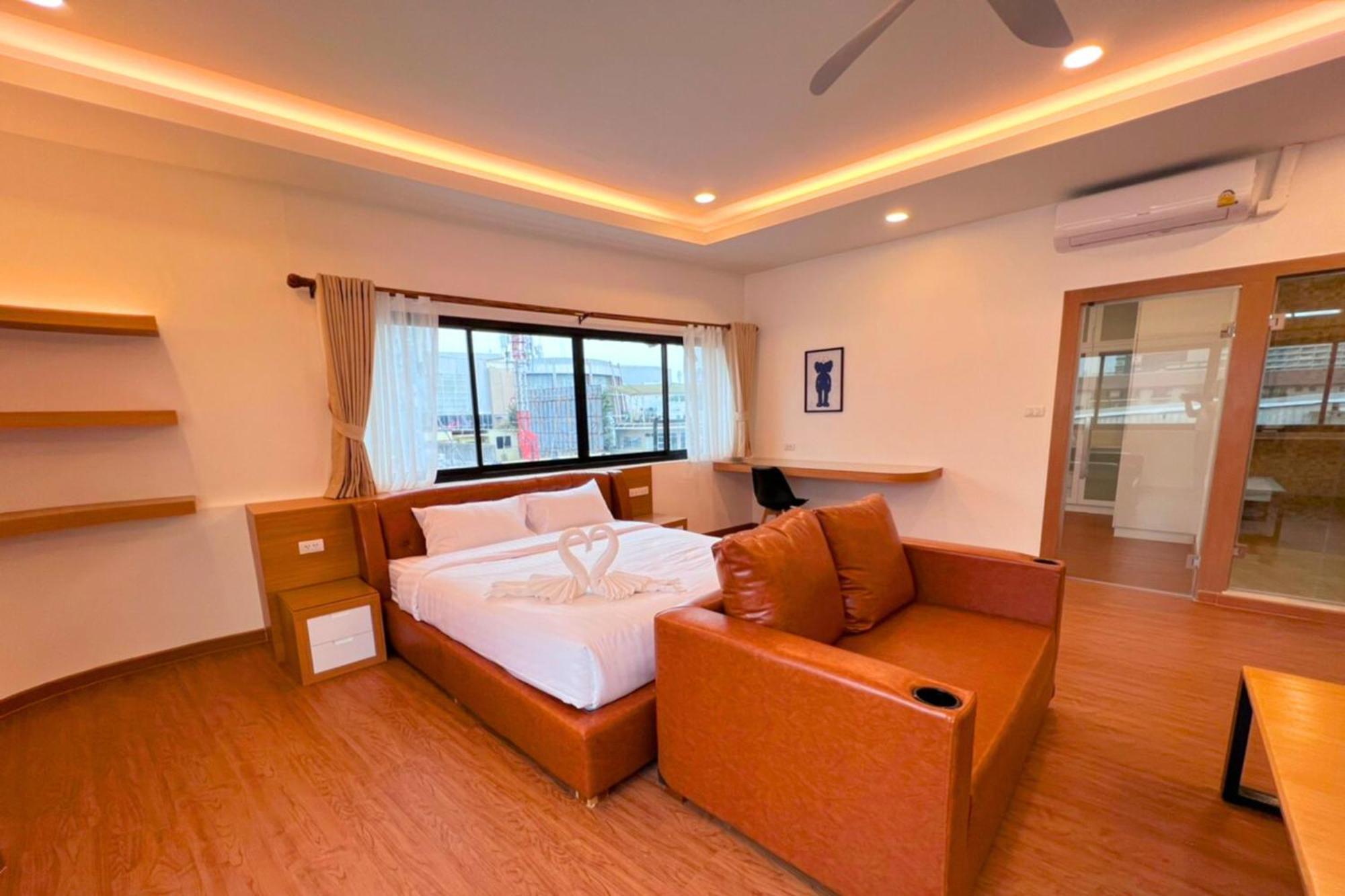 The Lodge Pattaya Dış mekan fotoğraf