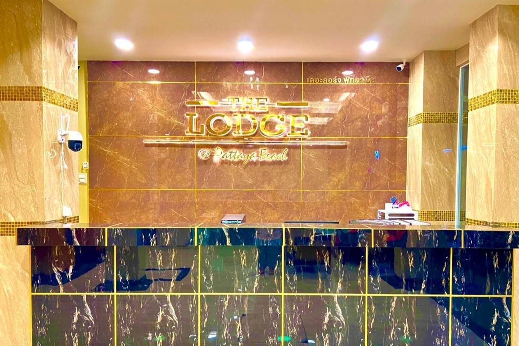 The Lodge Pattaya Dış mekan fotoğraf